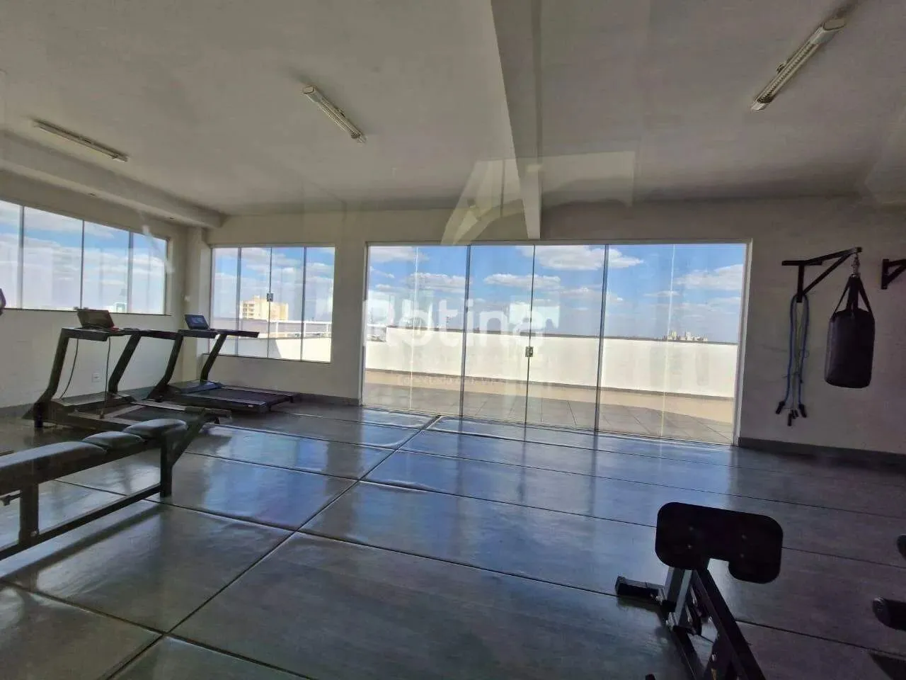Apartamento para alugar, 2 quartos, Brasil - Uberlândia/MG - Rotina Imobiliária