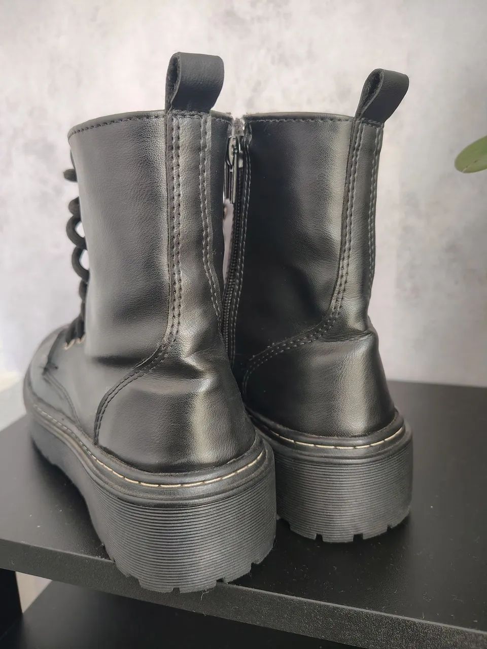 Botas Coturno Femininas - Novas - Foto 3