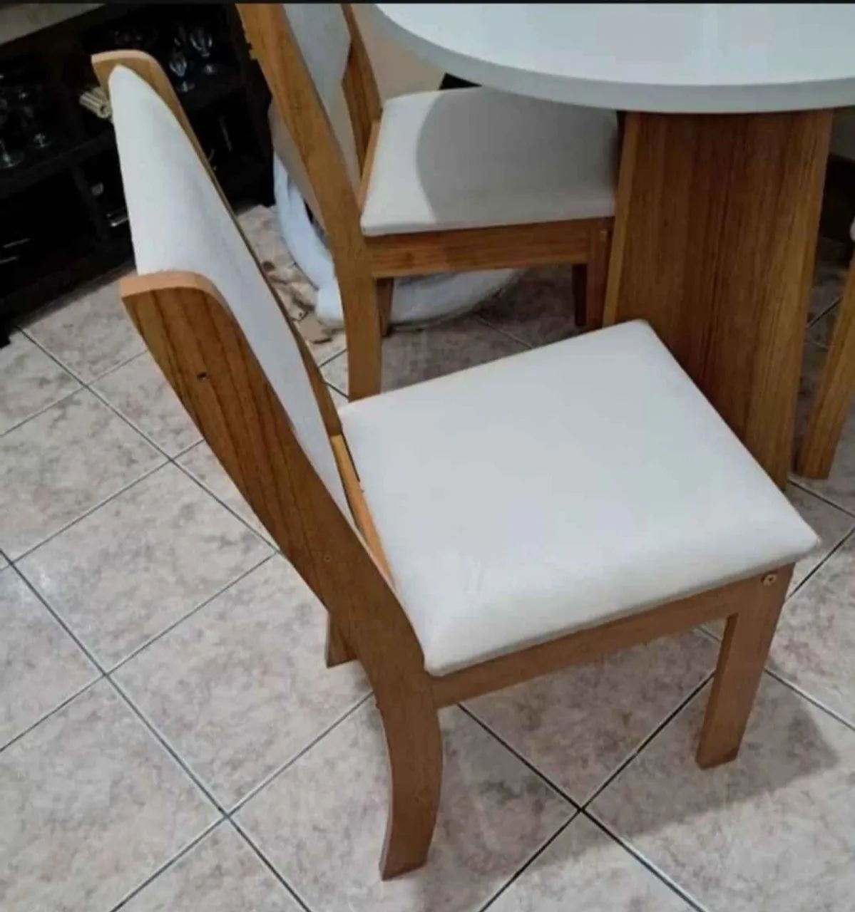 Mesa de Jantar Redonda com 4 Cadeiras / pague na entrega - Foto 5