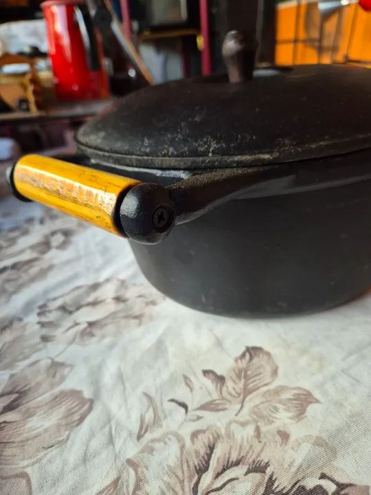 Panela de Ferro Fundido Antiga  - Foto 4