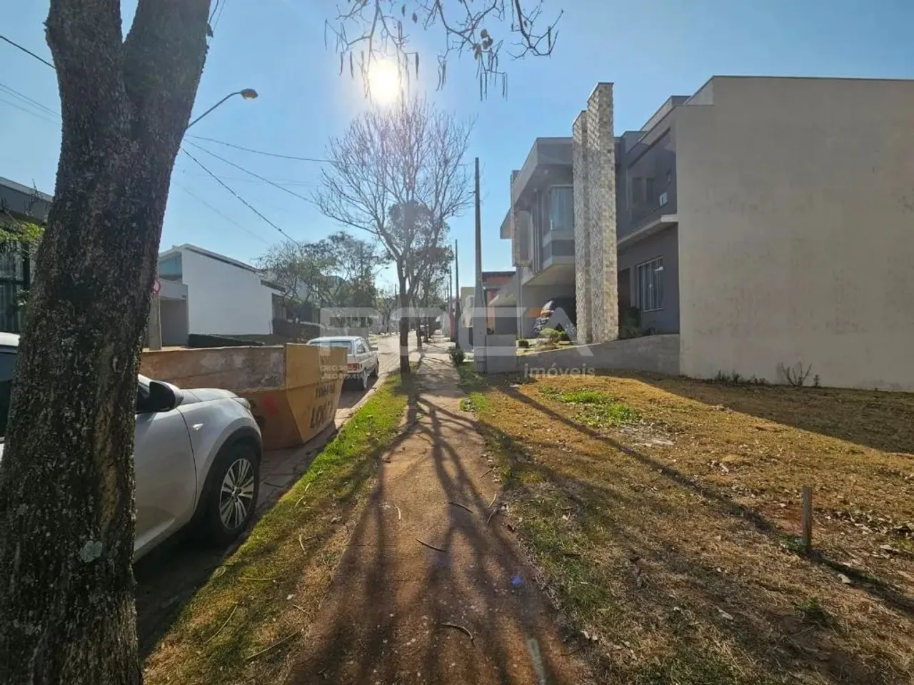 Terreno à venda em condomínio fechado no Parque Sisi, São Carlos