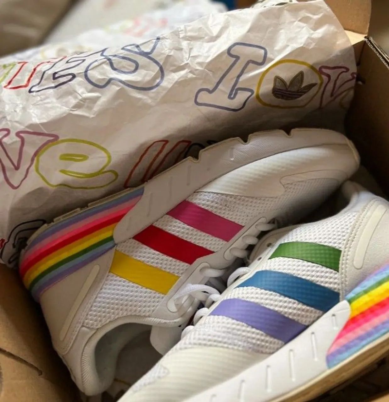 キンプリ #☺︎ Tênis adidas ZX 1K Boost PRIDE - Calçados - Carlito Pamplona