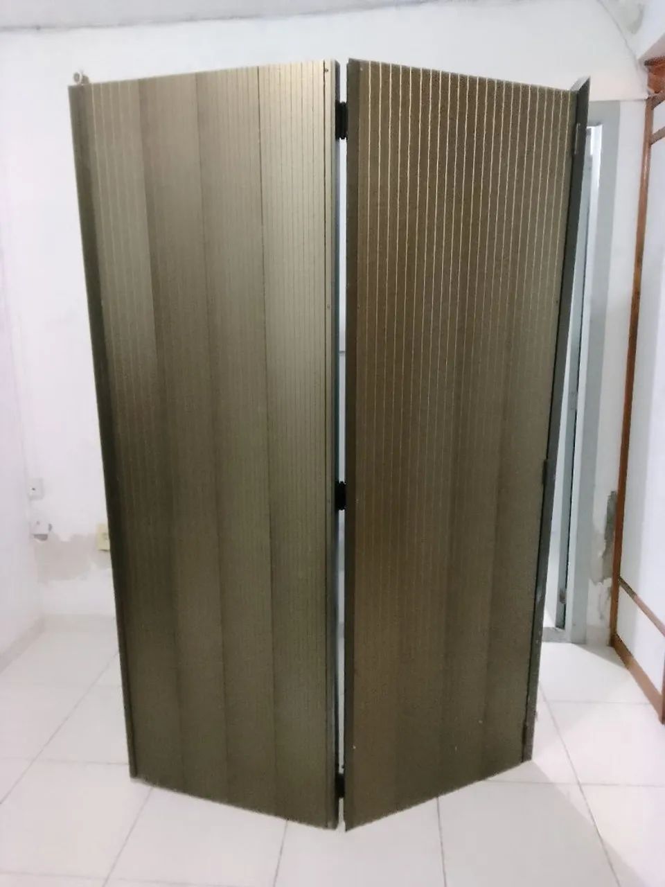 1 Portas de alumínio para garagem (cor bronze) - Foto 4