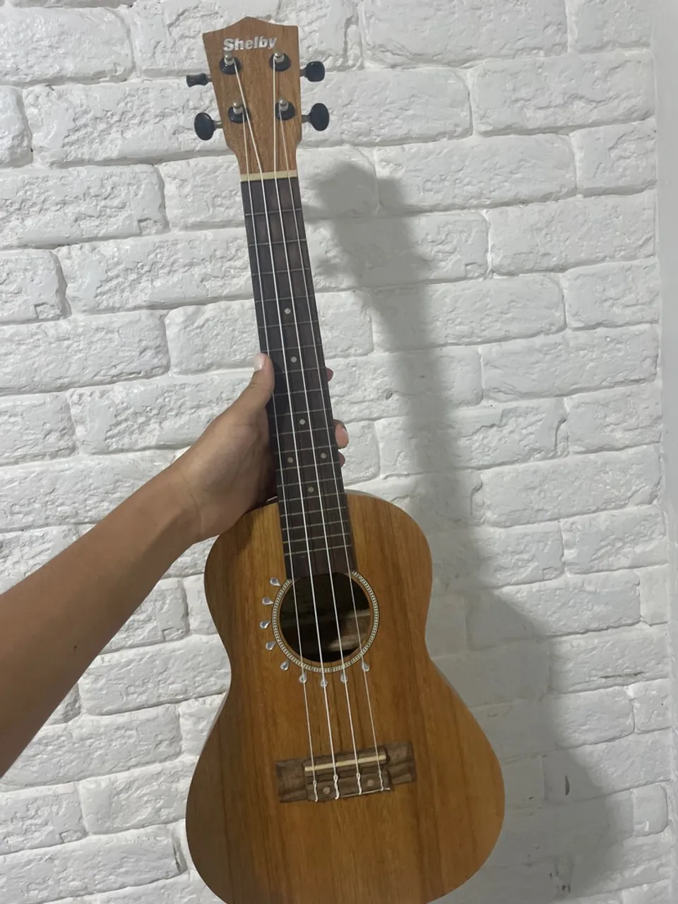 Violão Ukulele Shelby