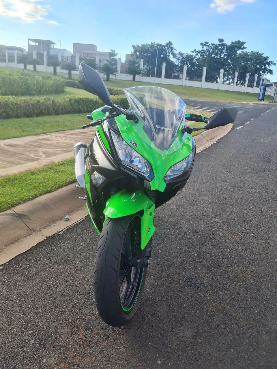 Ninja 300 ABS  - Foto 2