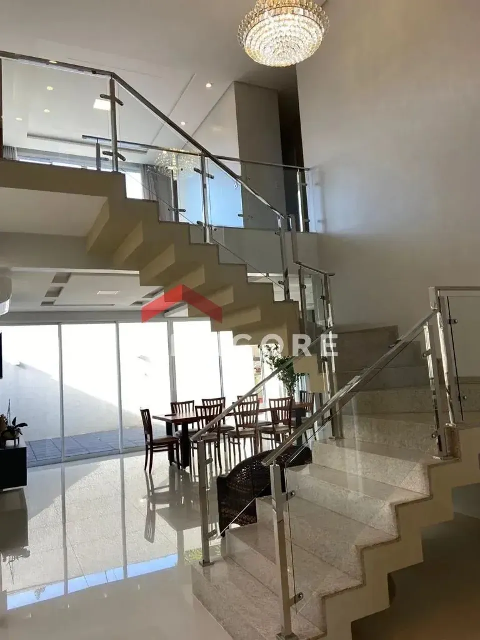Sobrado em - Centro - Medianeira/PR