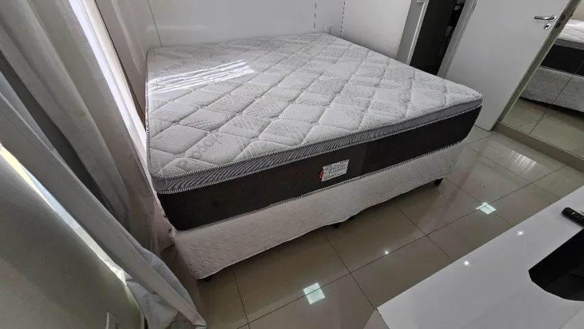 Colchão e cama box King size ótima qualidade e novinho - Foto 3
