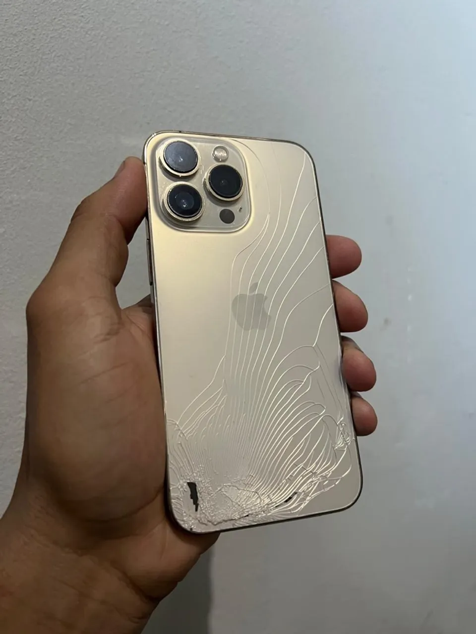 iPhone 13 Pro 128Gb dourado