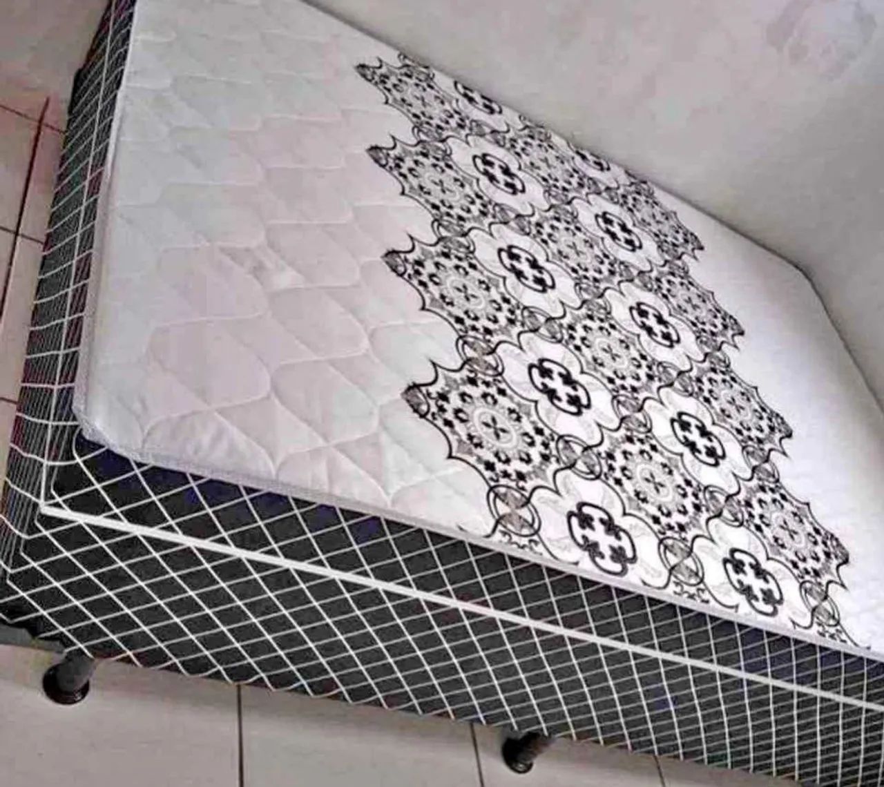 Cama Box Casal acoplada de 05 cm com Design Exclusivo