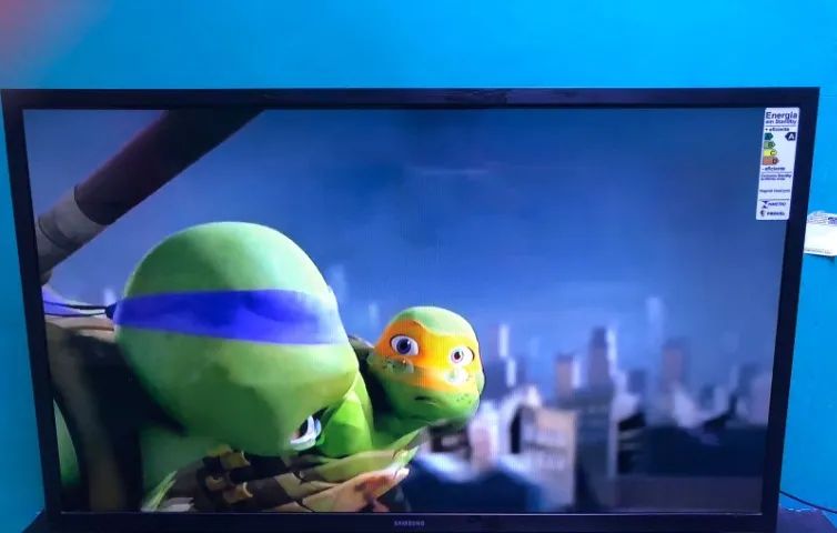 TV SMART SAMSUNG 32 POLEGADAS, FUNCIONADO 100%
