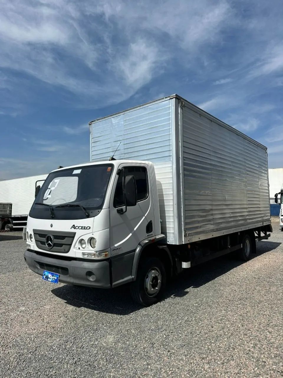 MB ACCELO 915 - 2012 - Foto 3