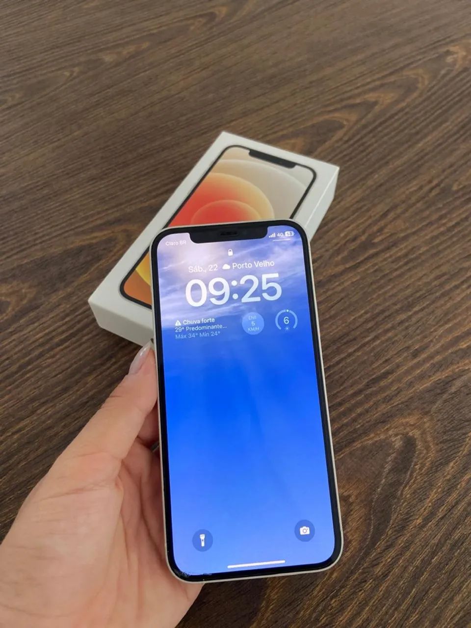 IPhone 12 - branco