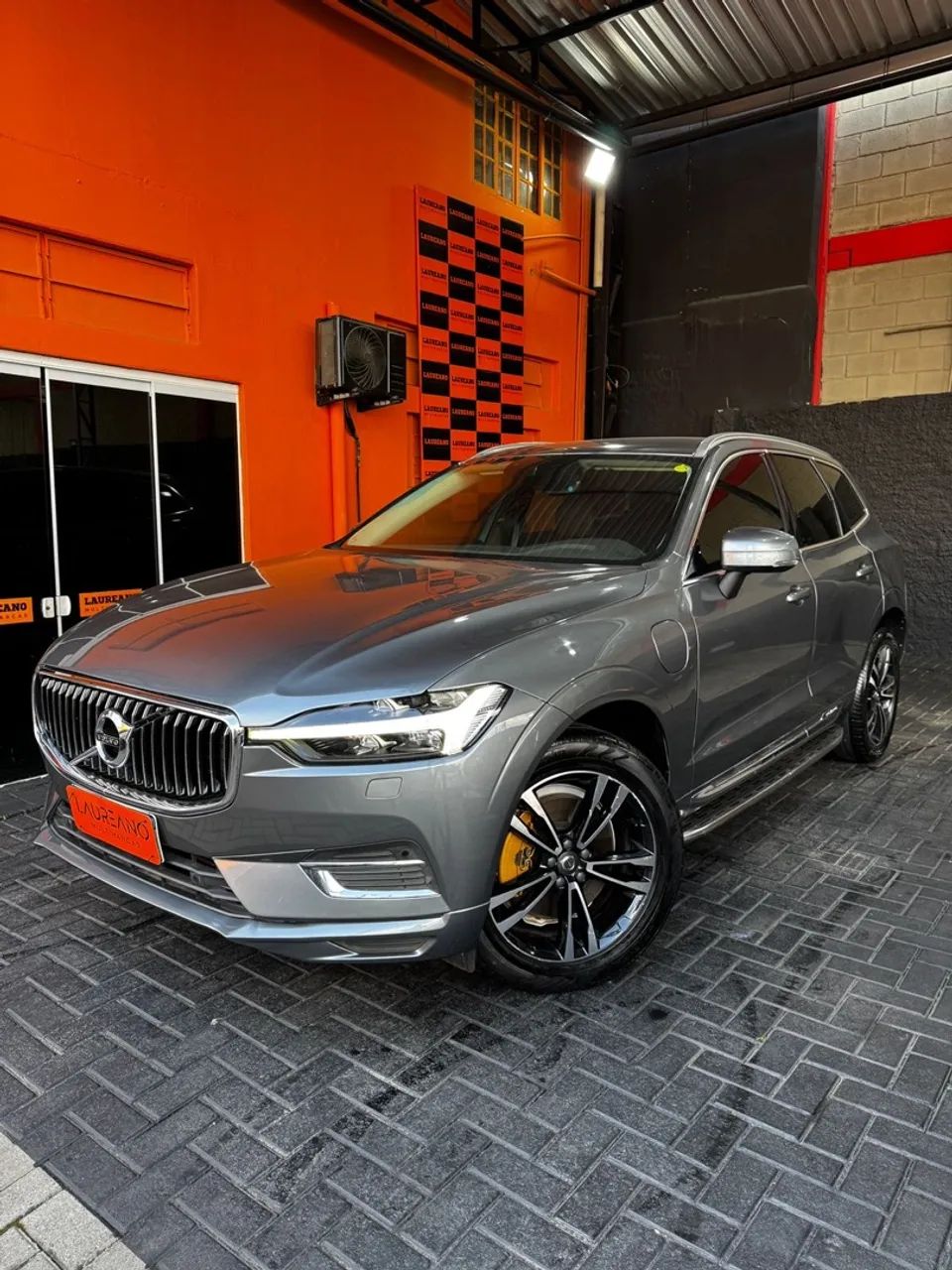 Volvo Xc60 XC 60 T-8 HÍBRIDO MOMENTUM 2.0 5P 2021