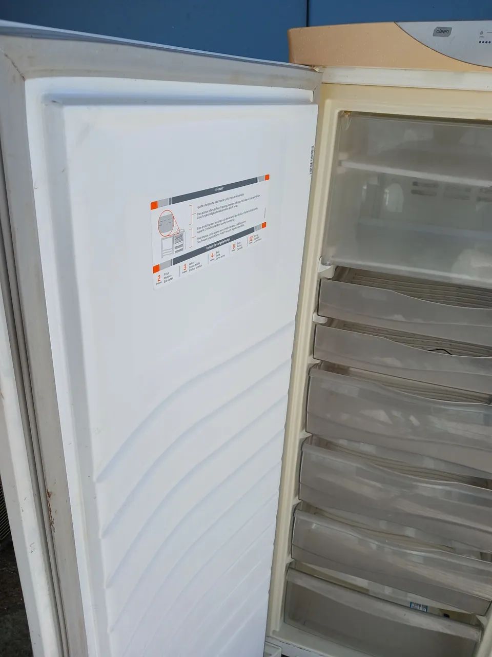 Frezer vertical - Foto 4