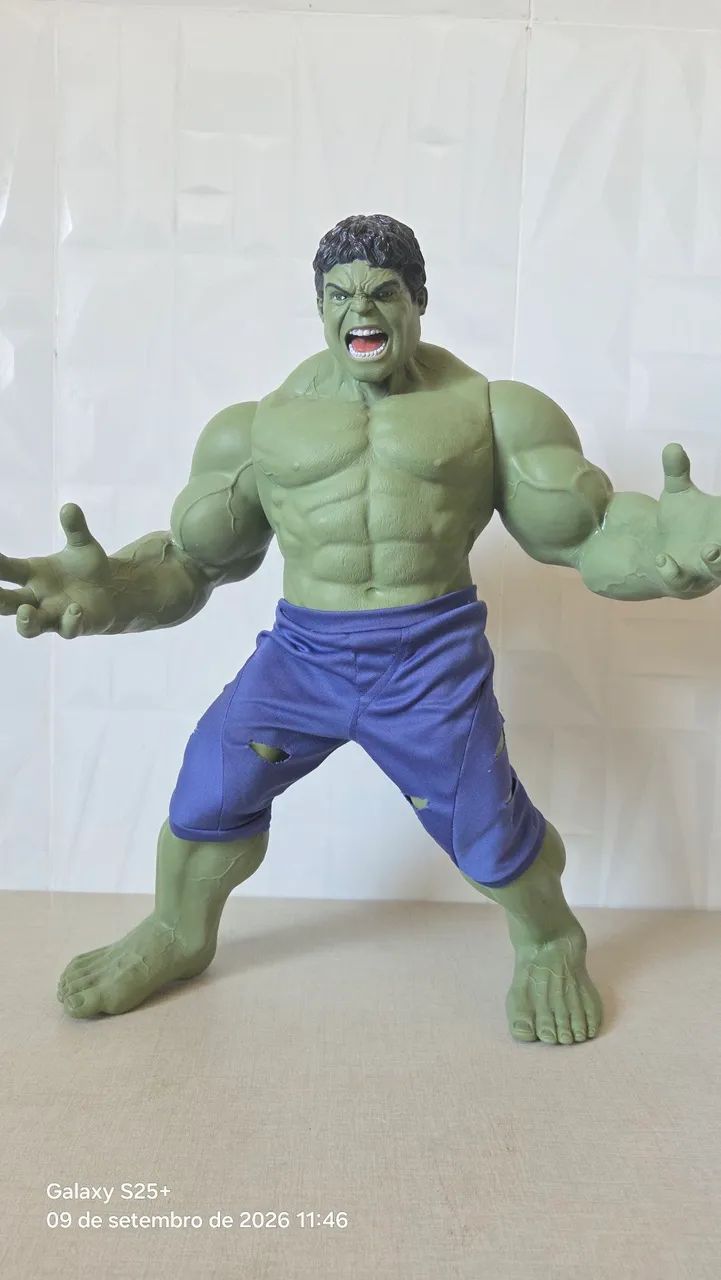 BONECO DO HULK - PEÇA DE COLEÇÃO IMPRESSIONANTE! 