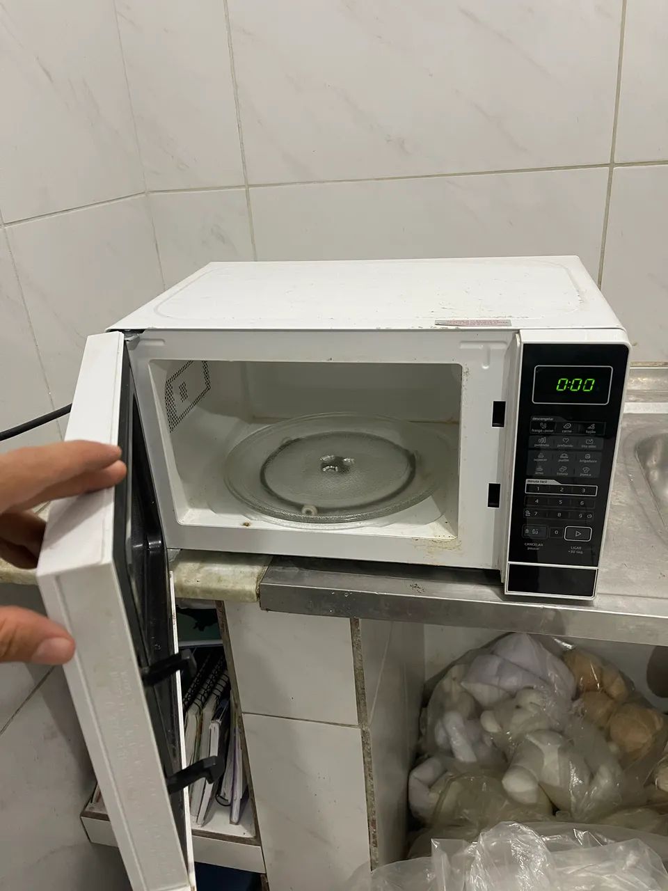 Microondas Midea Novo sem uso  - Foto 3