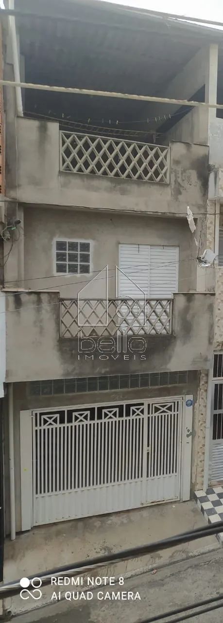 EXCELENTE SOBRADO C/ DUAS CASAS