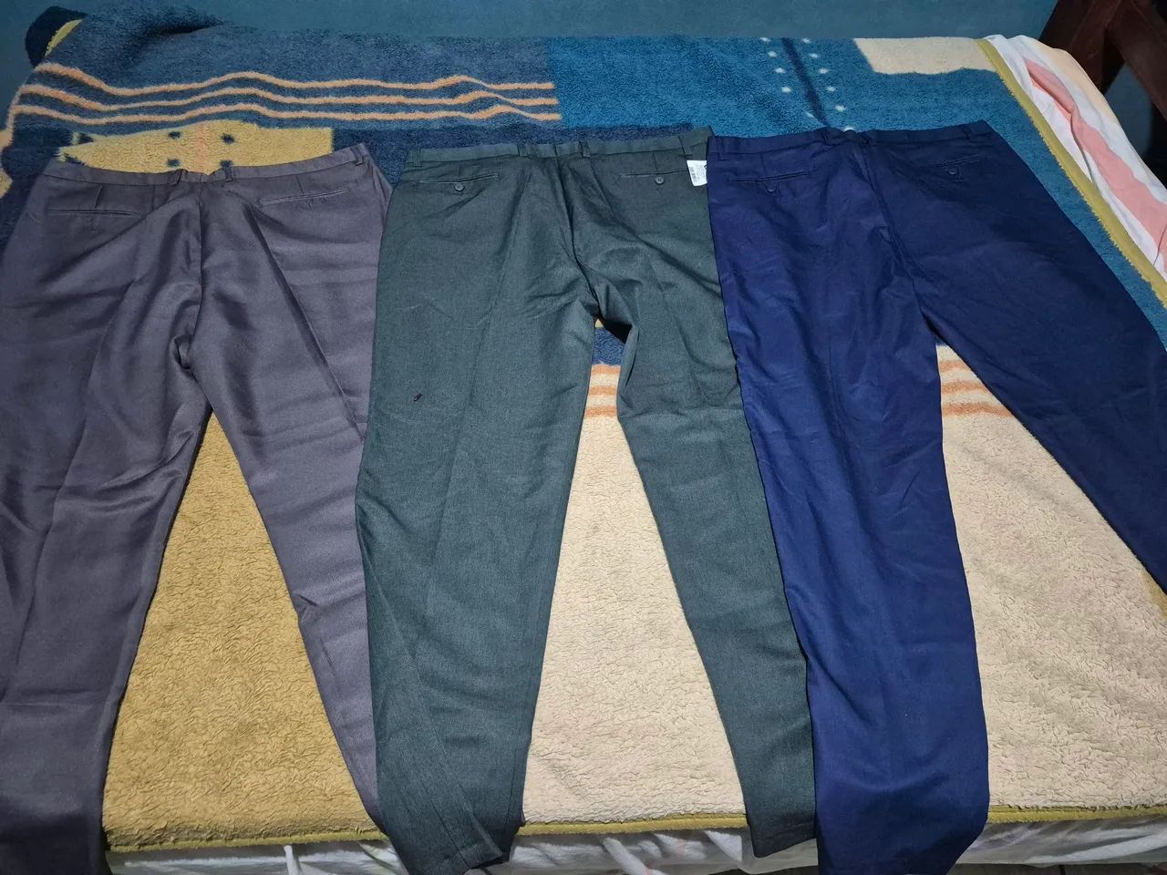 Calça social,3 calças novas