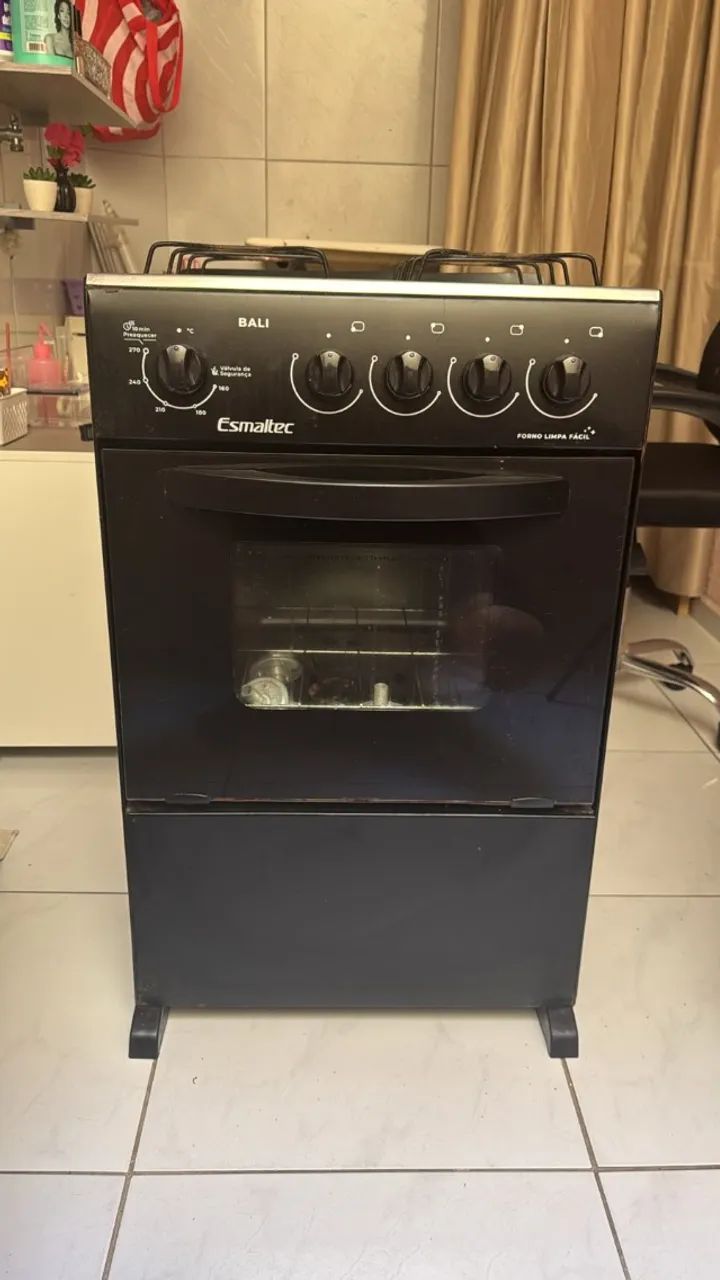 fogao de 4 bocas Esmaltec - Preto