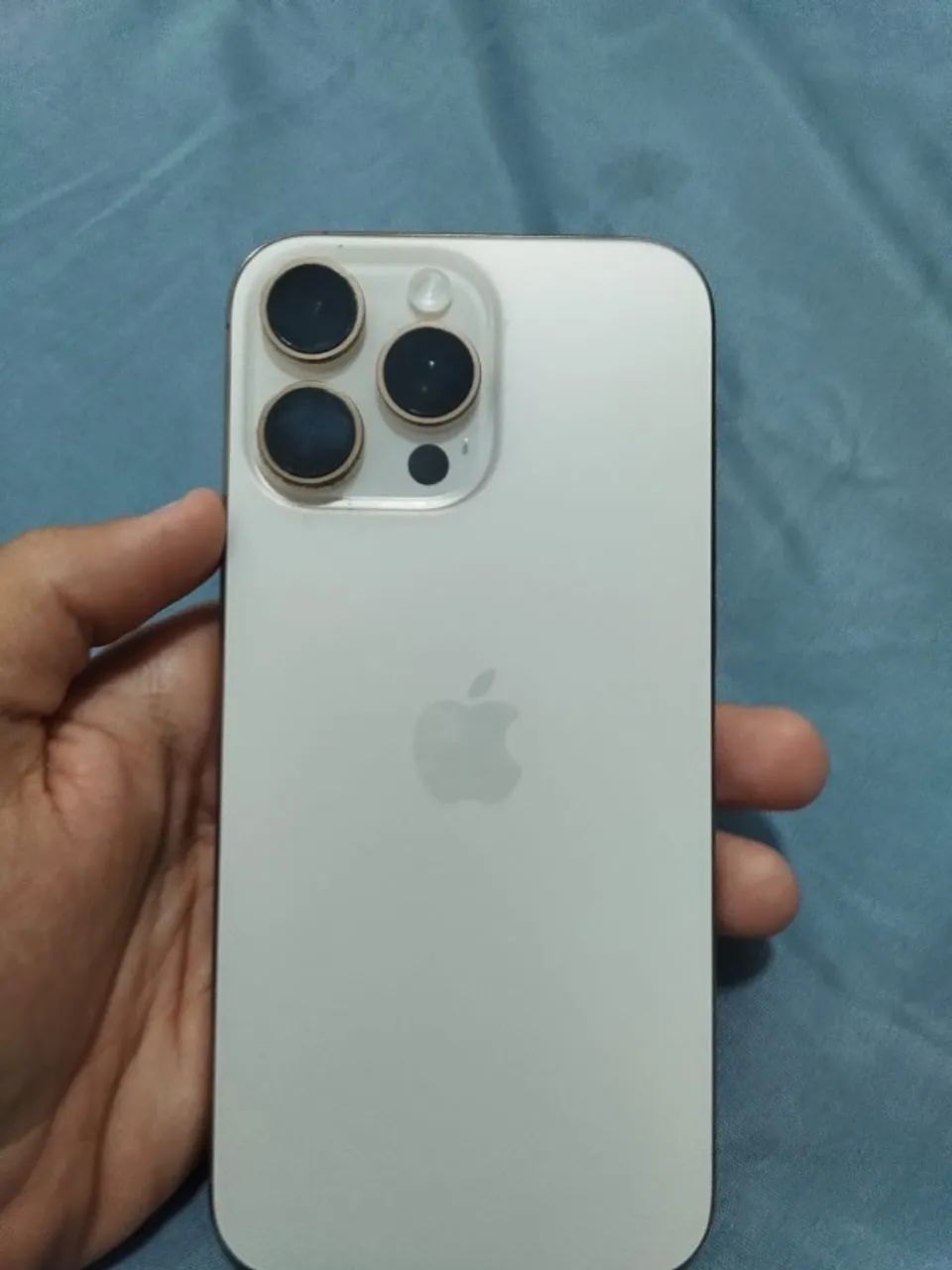 iPhone 16 pro max 93% de bateria, sem nenhum arranhão e funcionando perfeitamente