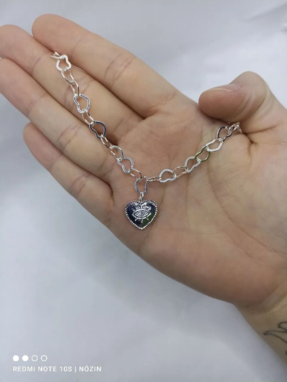 Pulseira banhada com coração e estrass.  - Foto 2