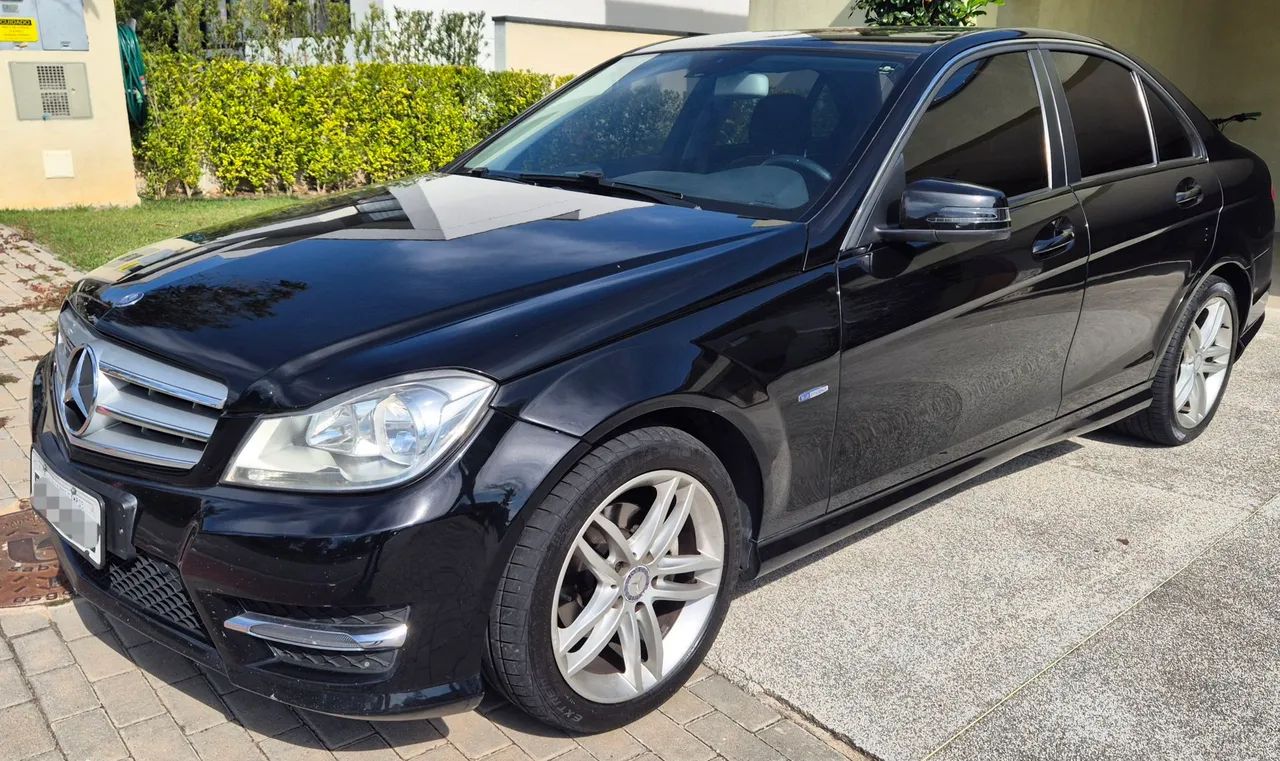 Mercedes-Benz C-180 CGI Sport 1.6 TB 16V 156cv Aut. 2014