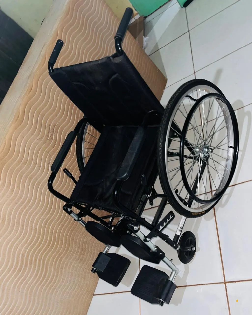 Cadeira de rodas  - Foto 2