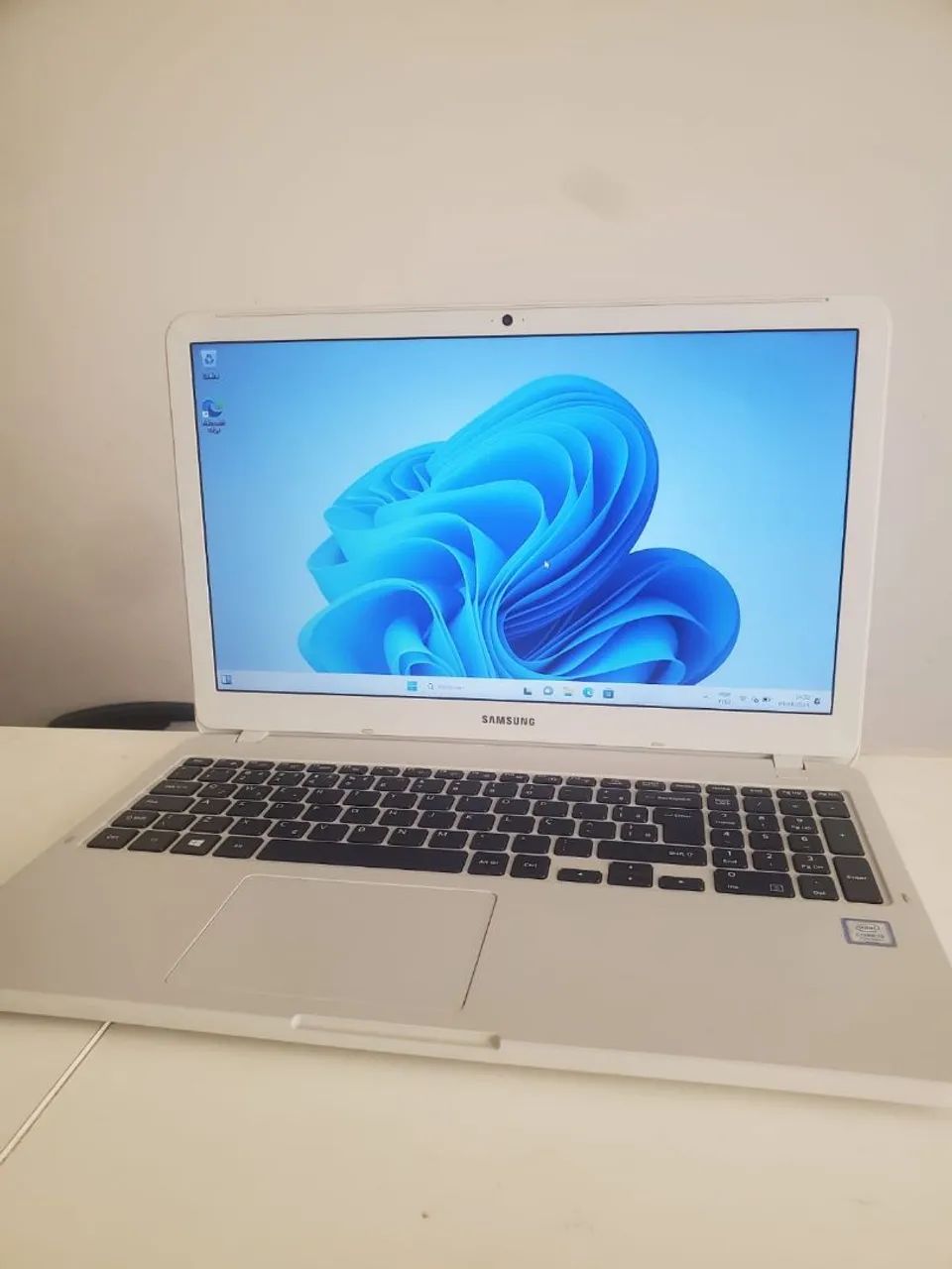 Notebook Samsung core i3 setima geração com ssd - Foto 3