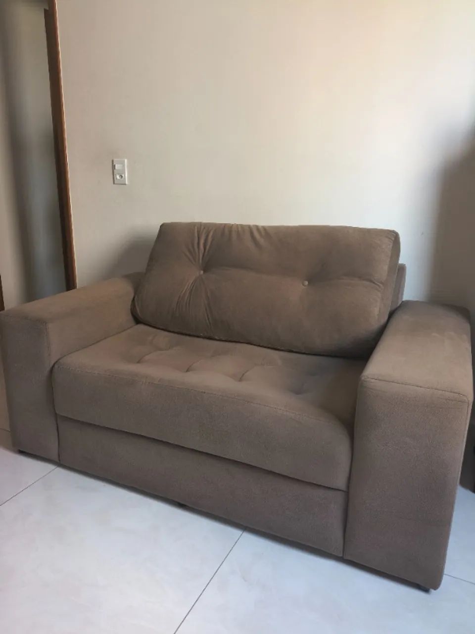 Sofa - Preciso vender urgente estou sem lugar para colocar 