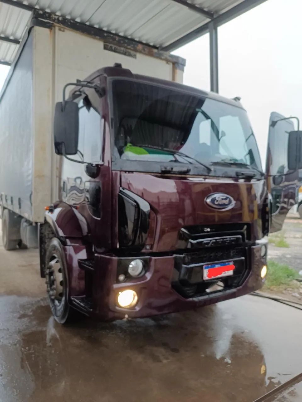 Ford cargo 1717 ano 2012 / panda