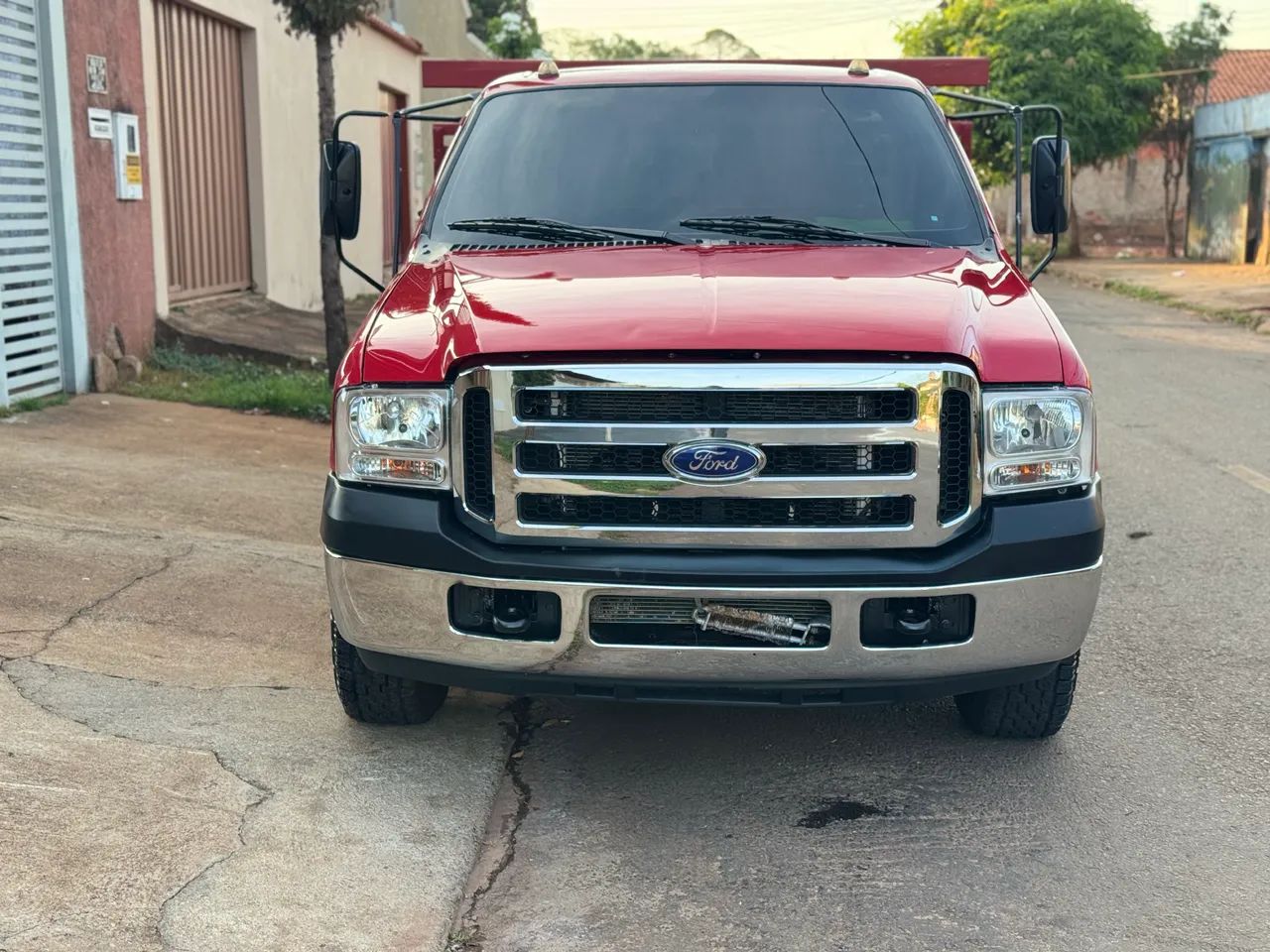 F350 Comis  2004  - Foto 2