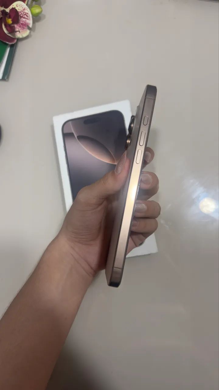 iPhone 16 pro Max 256gb - Foto 5