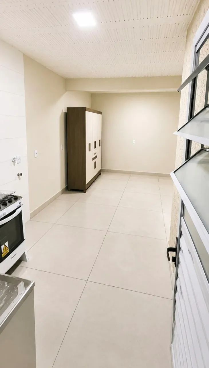 Apartamento mobiliado a 10 minutos no centro, UFSC e aeroporto  - Foto 2