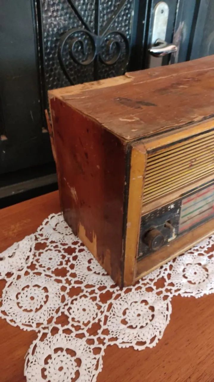 Rádio antigo para restaurar  - Foto 3