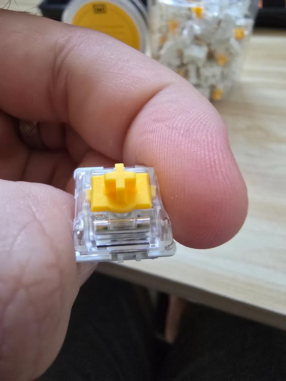 Switch Gateron Lekker V2 Yellow - Foto 2