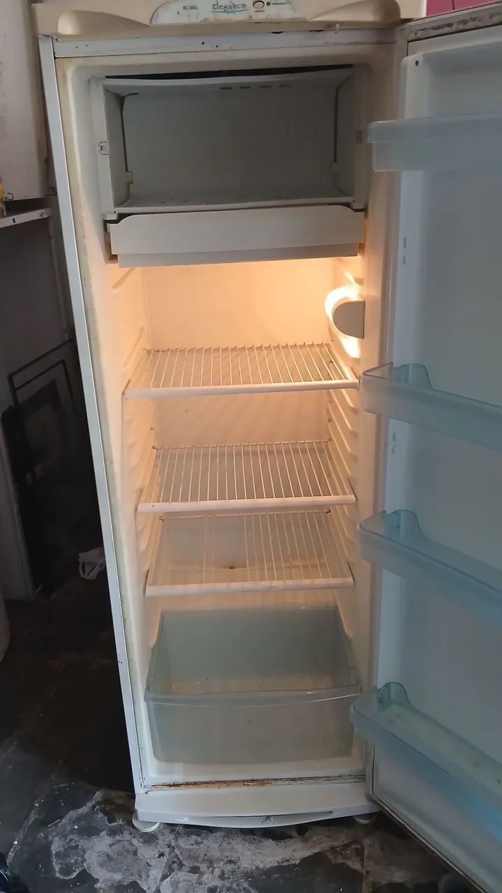 Geladeira continental 280L  - Foto 2