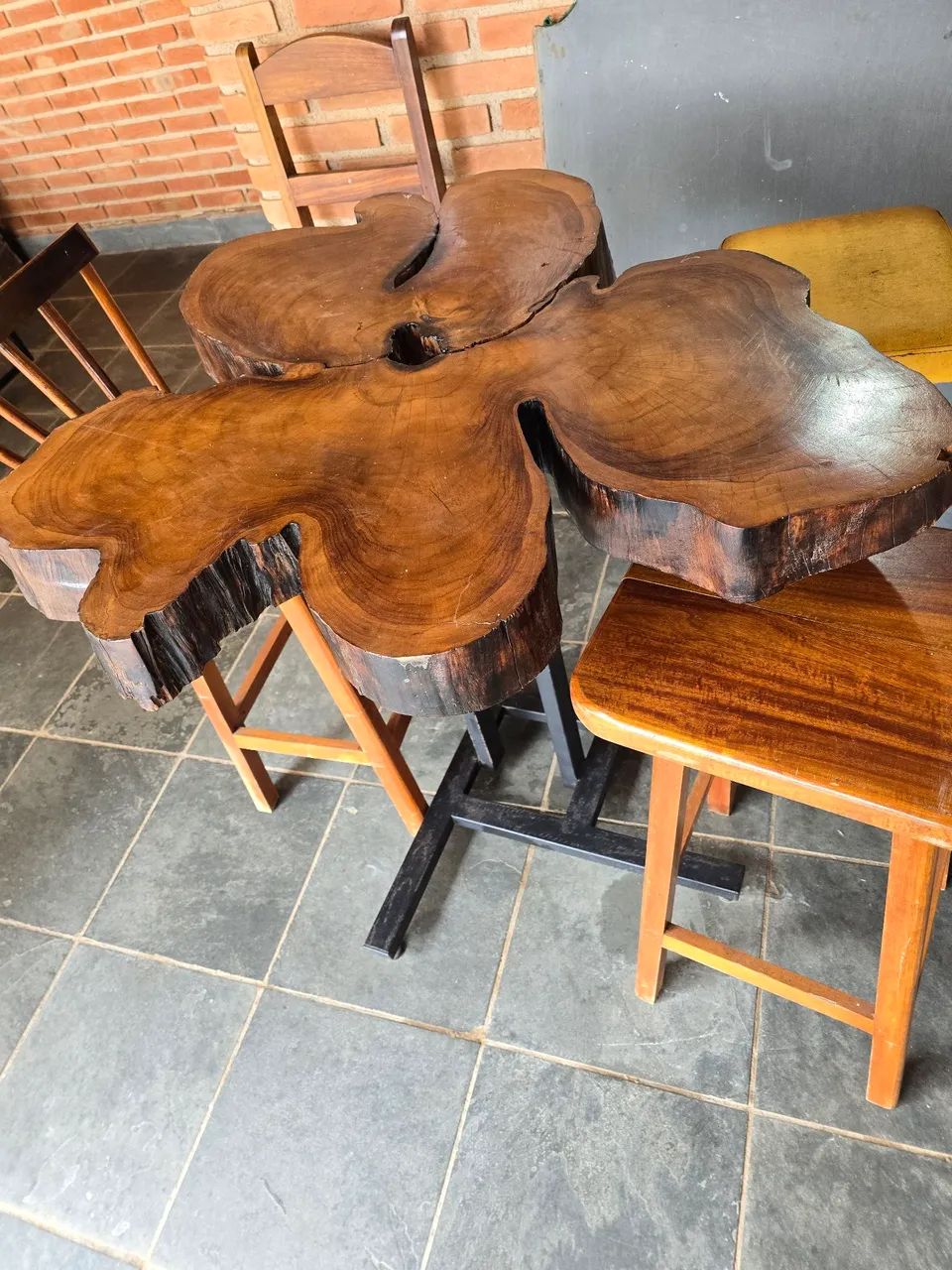 Vendo Mesa Rústica Maciça Bistrô - Foto 2