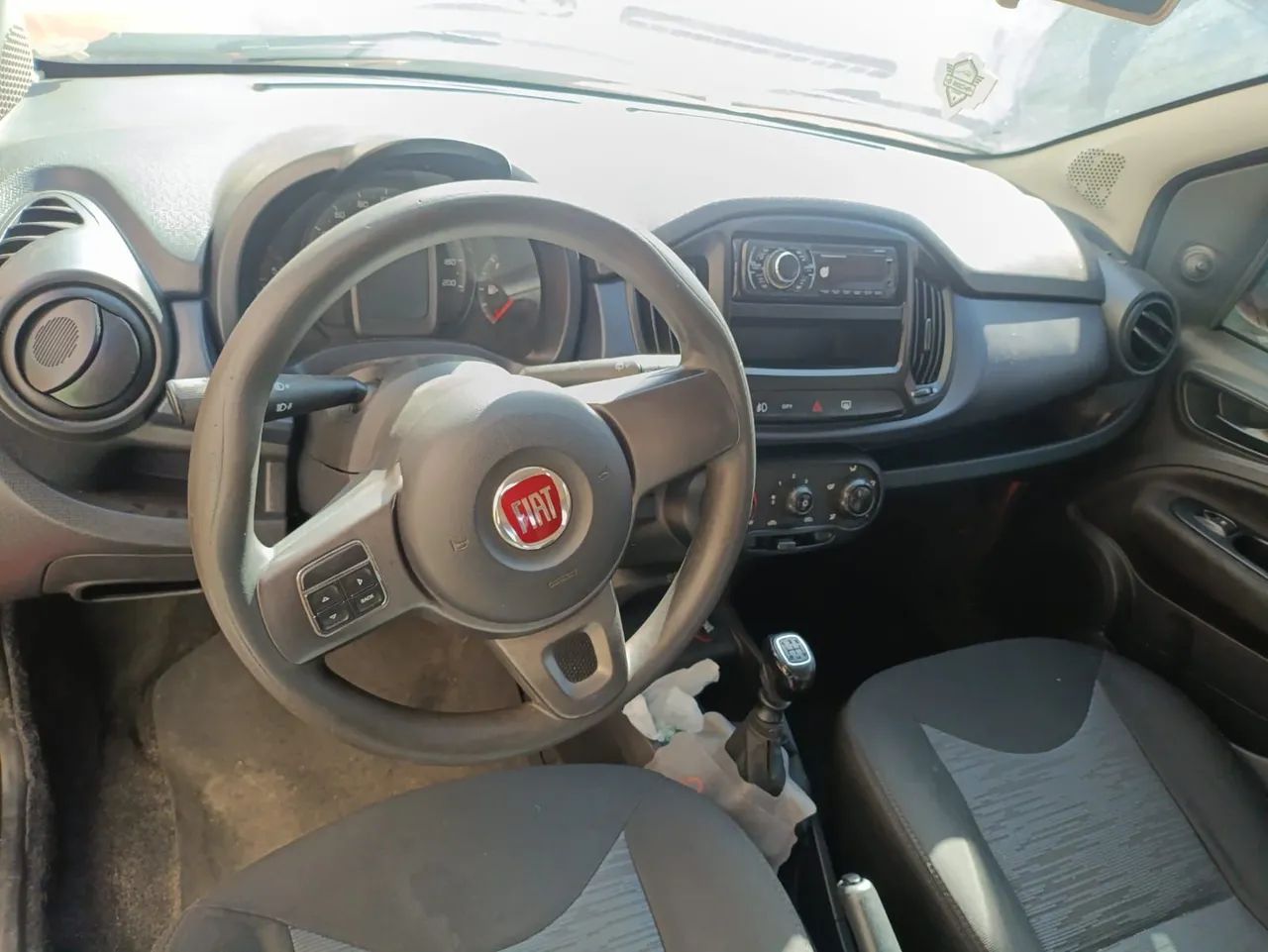 Fiat Uno Attractive 1.0 Flex 6V 5P 2017 - Foto 5