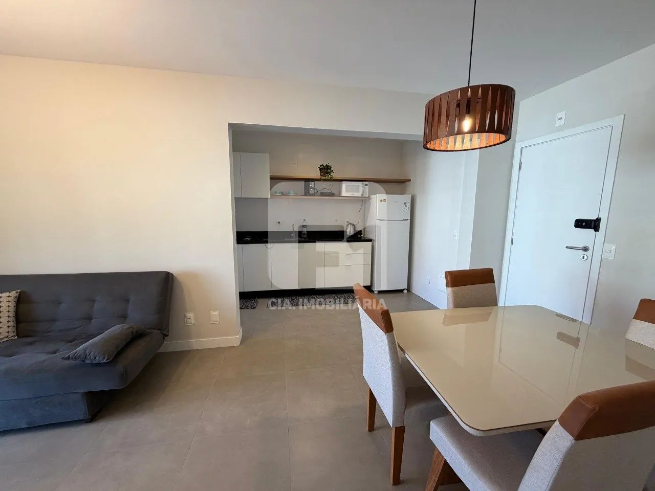 Apartamento de 2 quartos mobiliado no Saco Grande - Foto 4