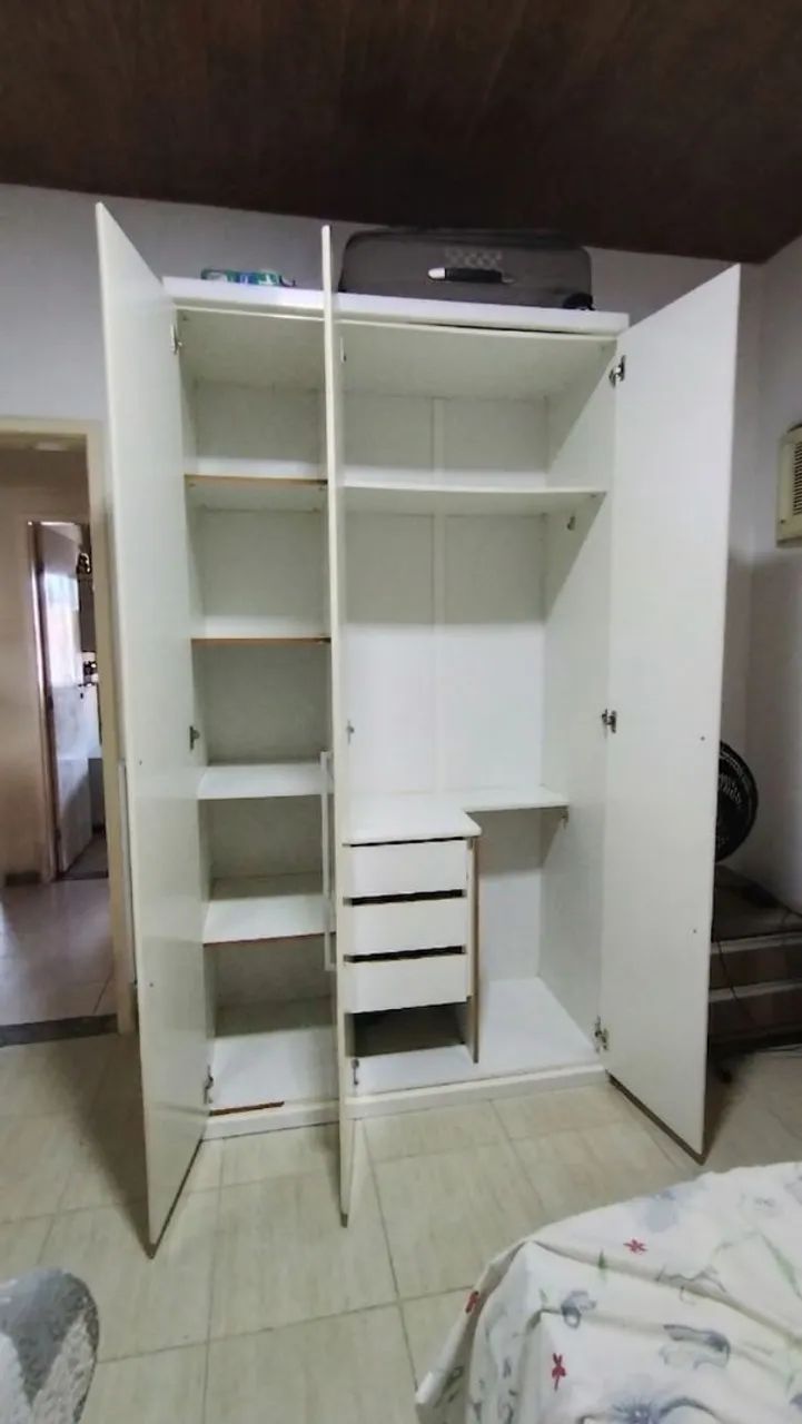 Guarda-roupa 3 portas