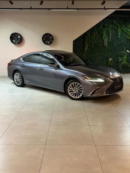 Lexus ES300h
