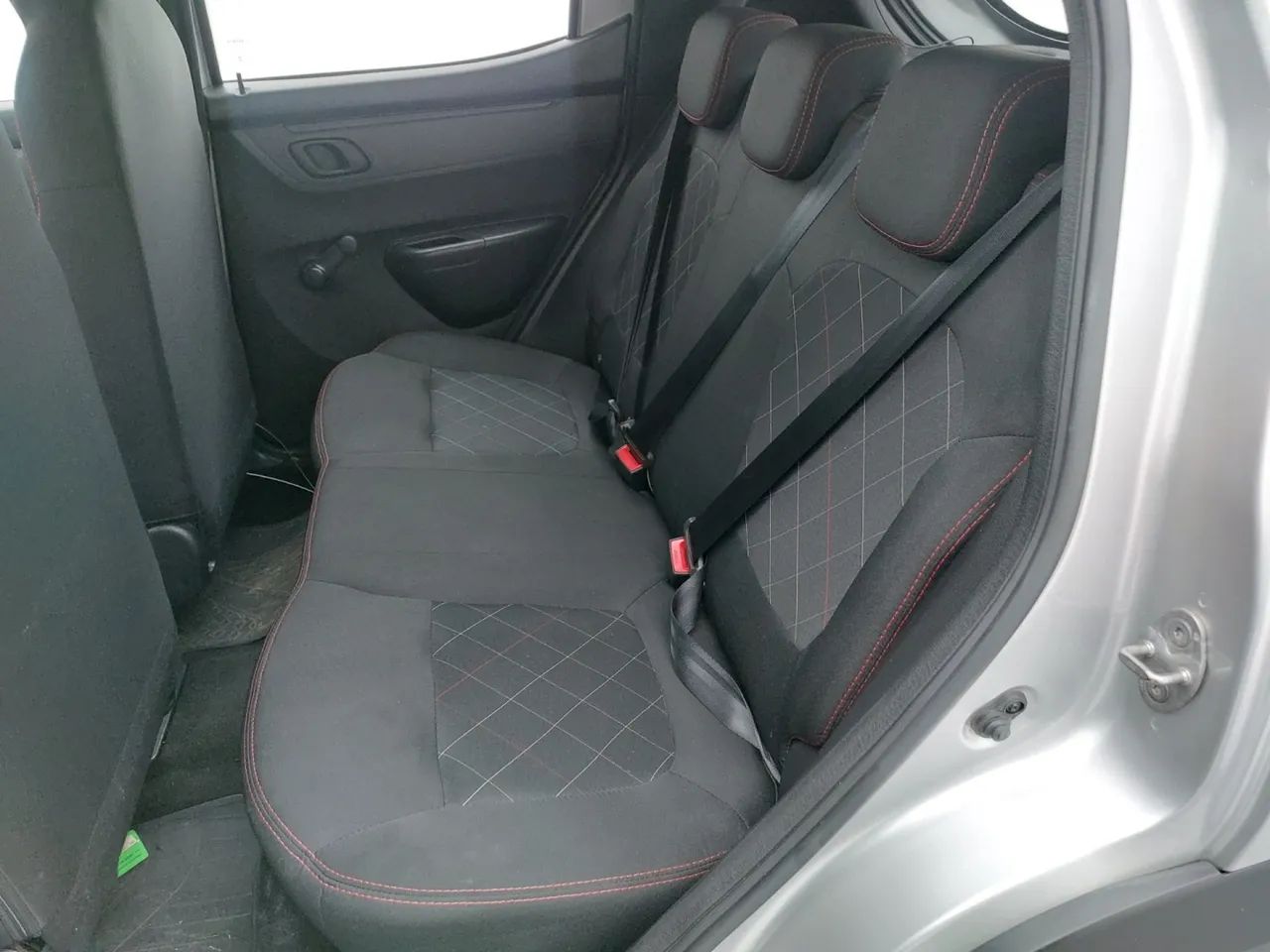 Renault Kwid 1.0 Zen, foto 17 de 18