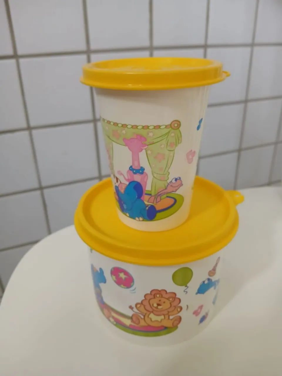 Tupperware 