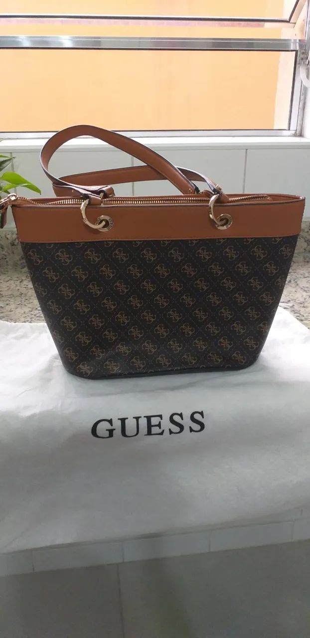 Bolsa da marca Guess  - Foto 3