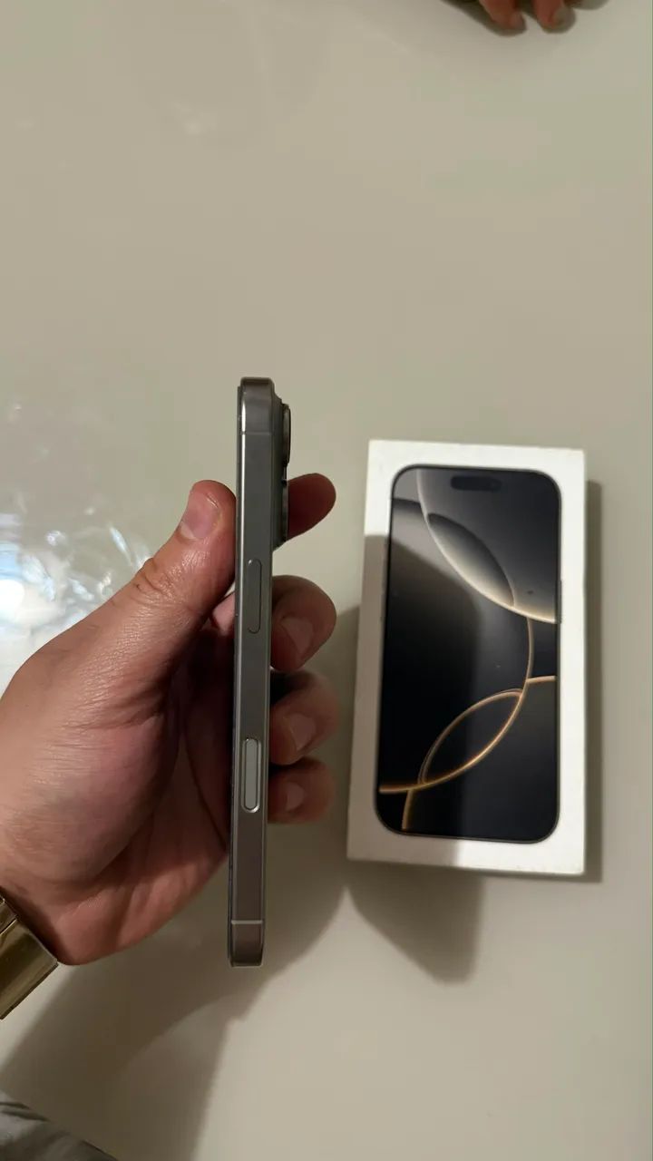 iPhone 16 Pro - Foto 2