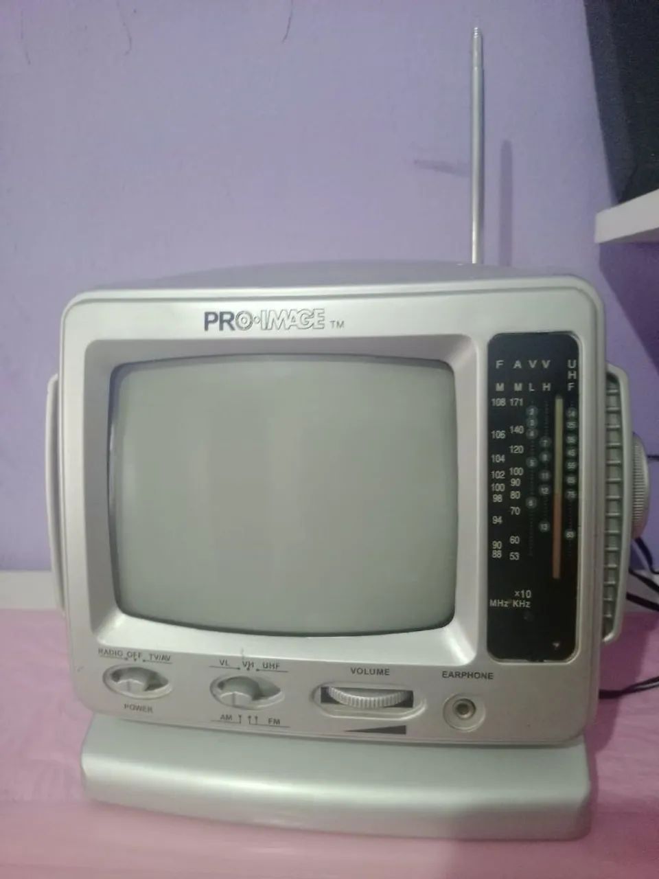 Mini Televisão Analógica E Radio Portátil - Foto 5