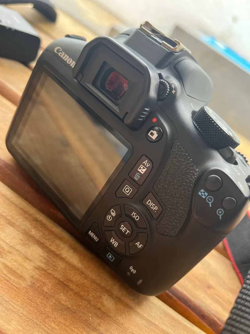 Câmera Profissional Canon T6- Estado de Nova! Somente 8 mil cliques ! - Foto 2