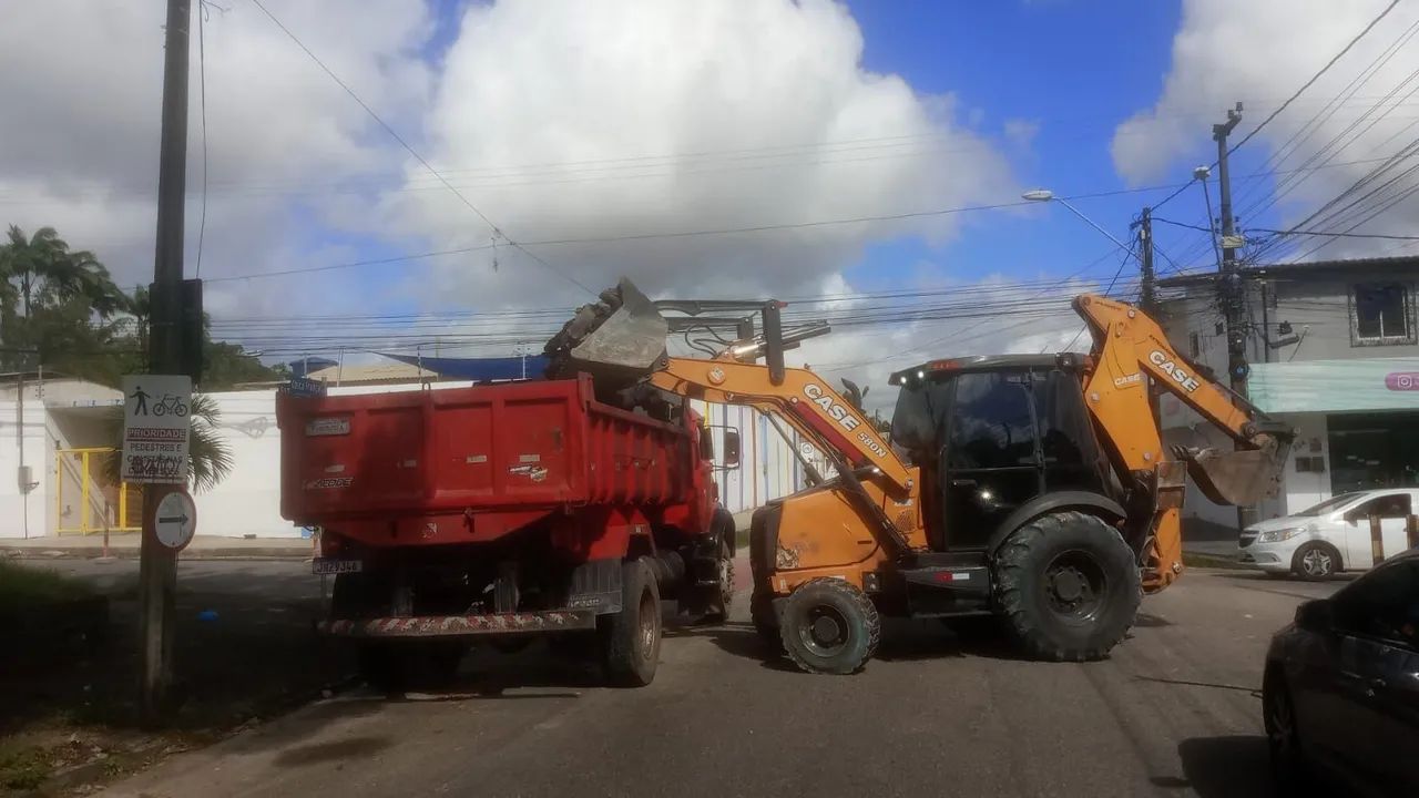 Aluguel de máquina e caçamba. - Foto 4