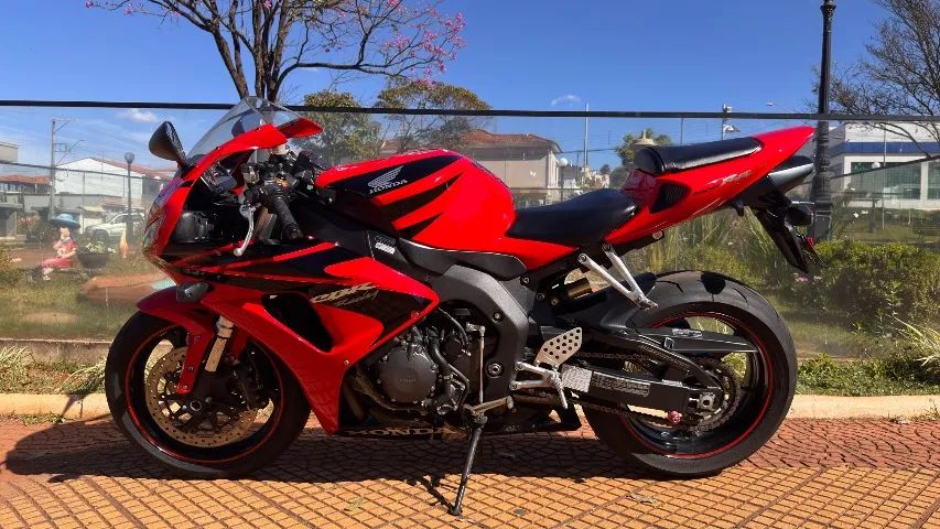 CBR1000rr fireblade - Foto 3