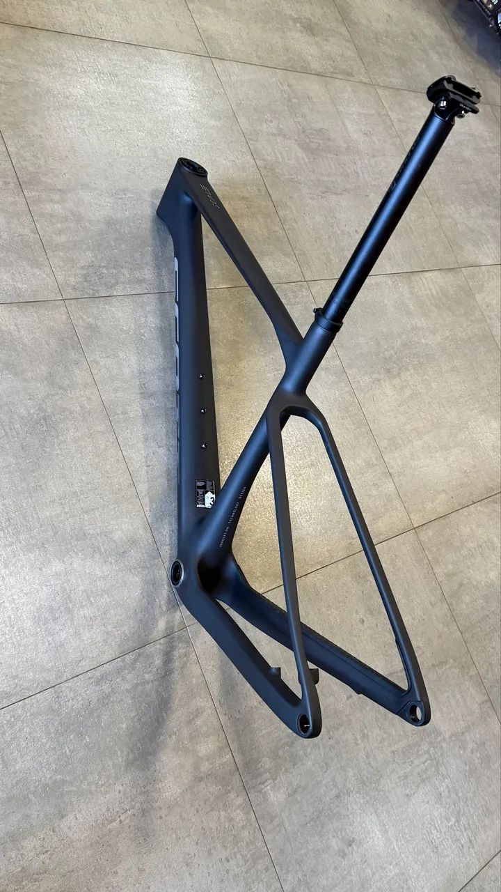 Quadro scott carbono scale 940 L boost  - Foto 3